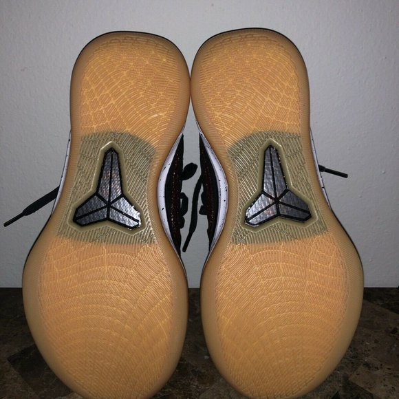 Nike Kobe Bryant AD Mid Genesis Black Gum Basketball Shoes Men US 7.5 922482-006 - Picture 7 of 8